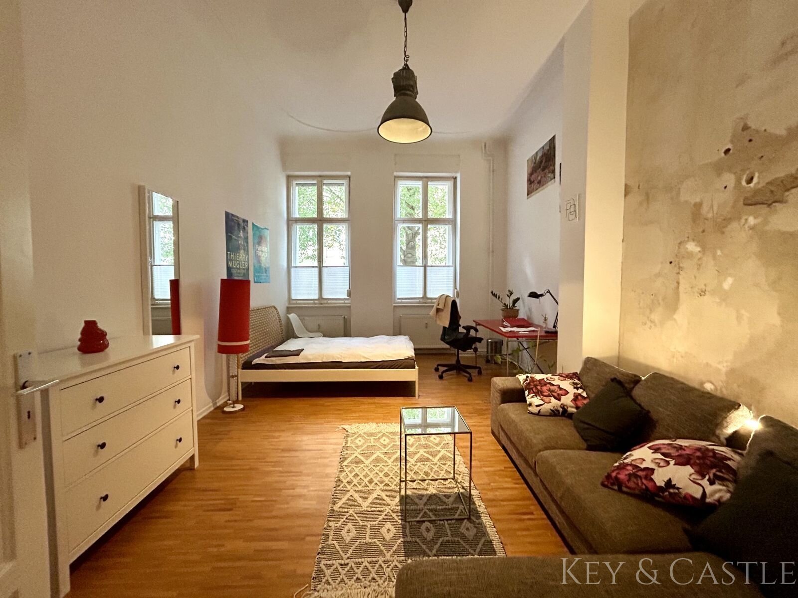 room 1, ceiling height: 3,85m²