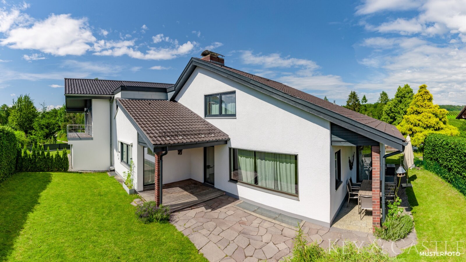 Gepflegtes MFH nördlich von Karlsruhe Gepflegtes MFH nördlich von Karlsruhe