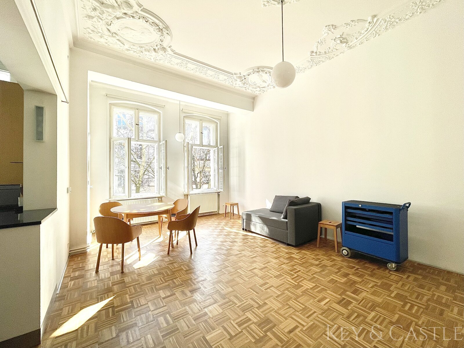 Charmante 1-Zimmer-Altbau-Wohnung im Herzen Schönebergs Charmante 1-Zimmer-Altbau-Wohnung im Herzen Schönebergs