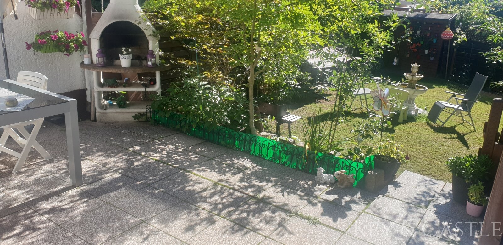 Modernes Wohnen auf versetzten Ebenen: Ihr energieeffizientes Familiendomizil Modernes Wohnen auf versetzten Ebenen: Ihr energieeffizientes Familiendomizil