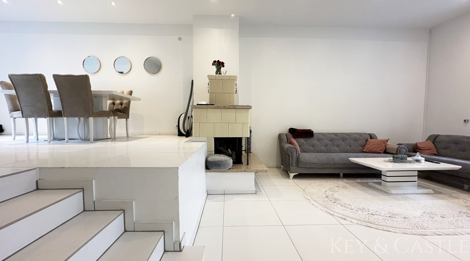 Wohntraum mit PV-Anlage & Split-Level-Charme in Heiligensee Wohntraum mit PV-Anlage & Split-Level-Charme in Heiligensee