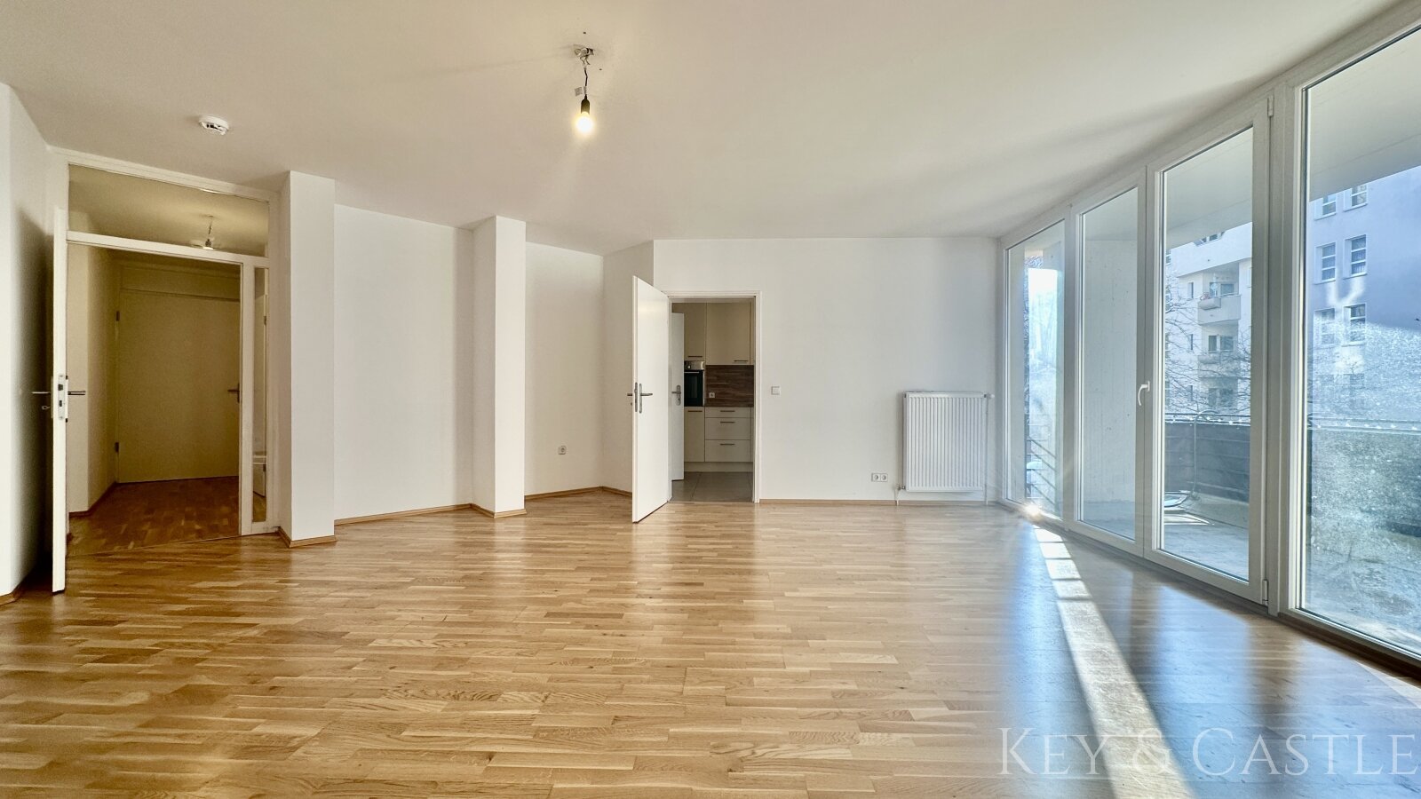 Effizienz trifft Eleganz: 3-Zimmer-Refugium ohne Platzverschwendung in Mitte Effizienz trifft Eleganz: 3-Zimmer-Refugium ohne Platzverschwendung in Mitte